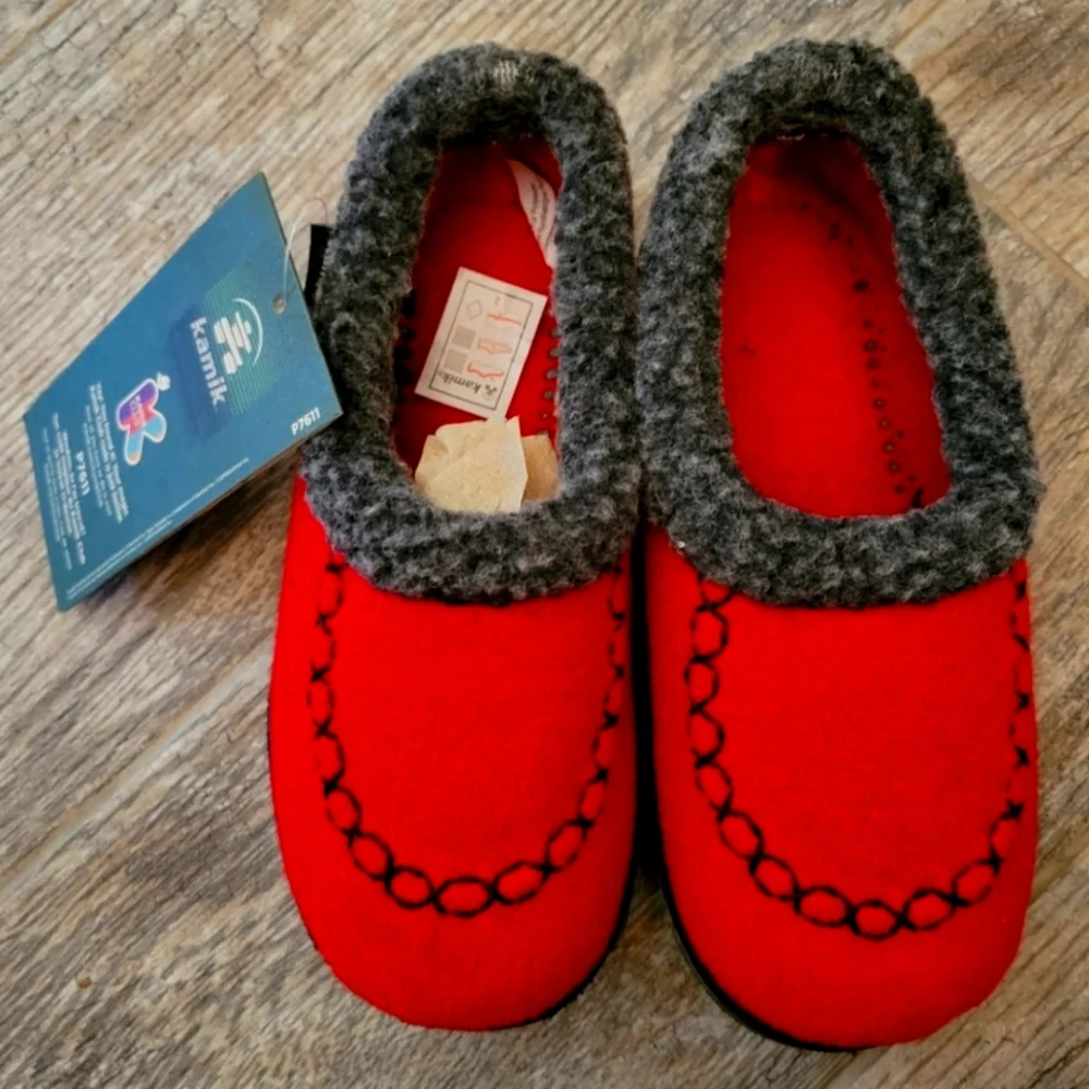 Kamik COZY CABIN 2 Red Felted Warm Up Slippers Cozycore Cabincore Christmas NEW